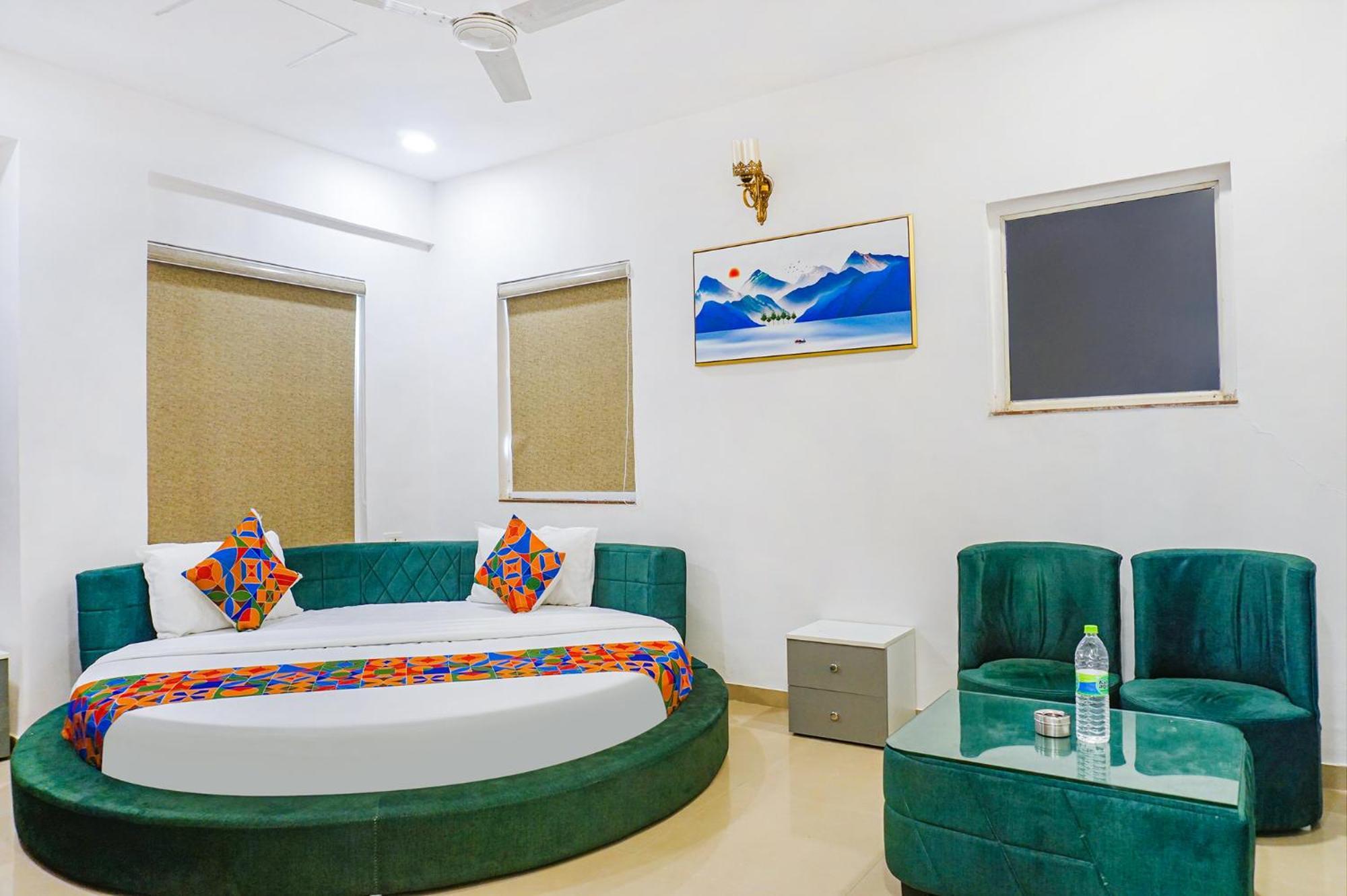 Hotel O The Leela 3*