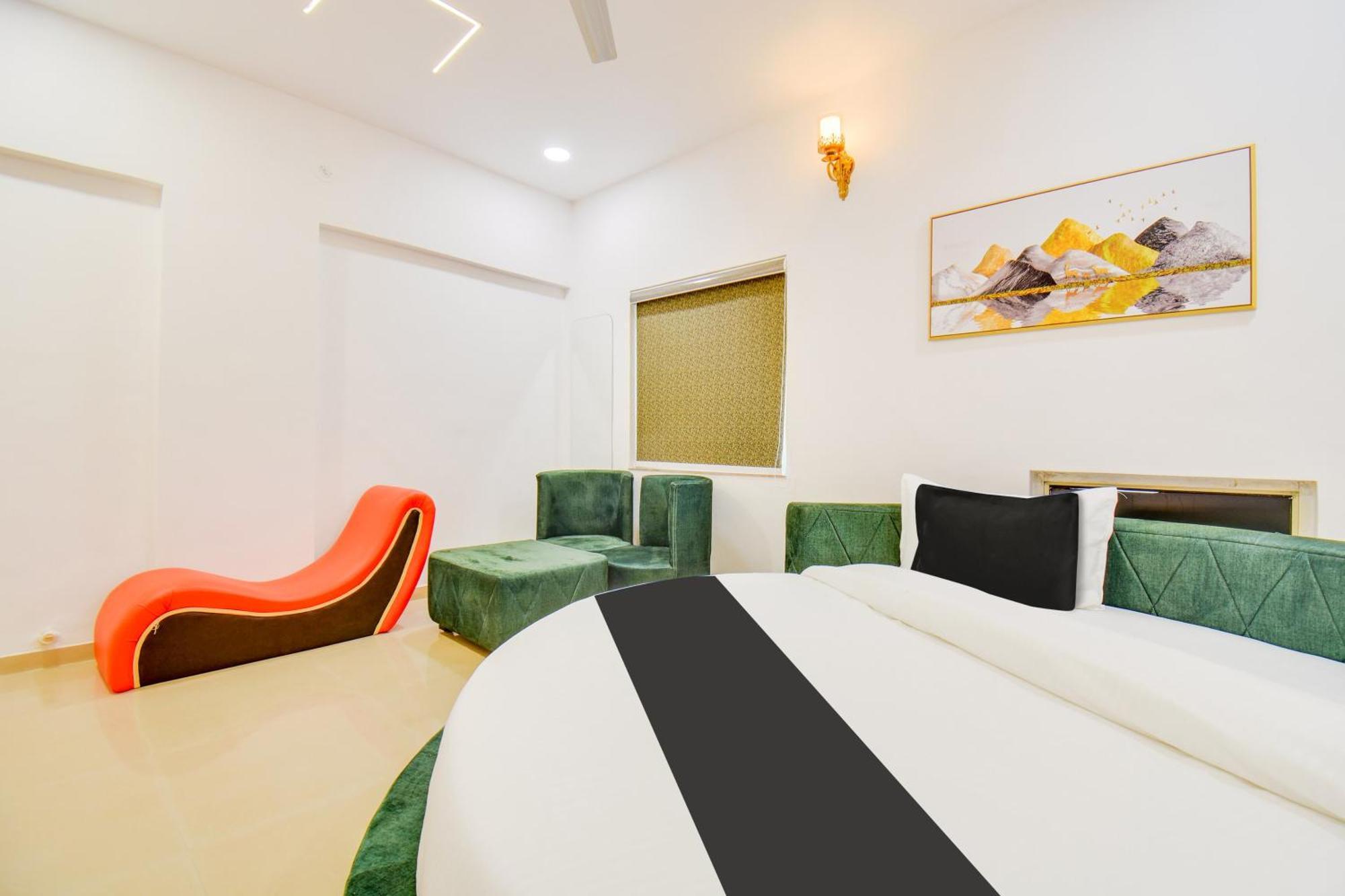 Hotel O The Leela Pune