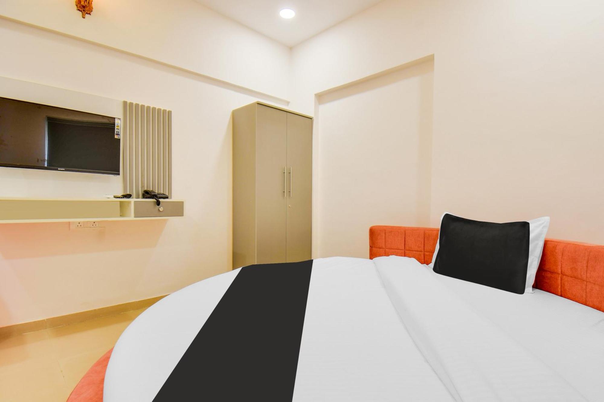 O The Leela Hotel Pune